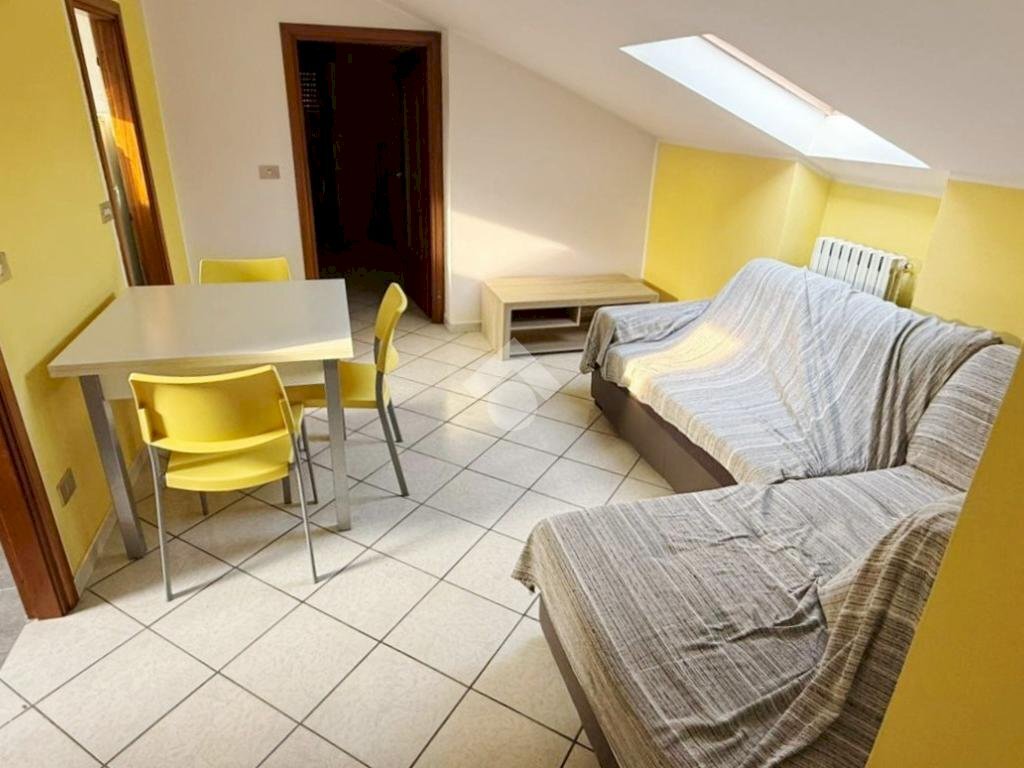 Two-room apartment Via Circonvallazione, Ivrea - photo 2