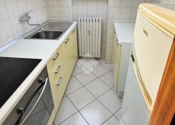 Two-room apartment Via Circonvallazione, Ivrea - photo 3