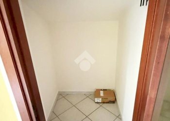 Two-room apartment Via Circonvallazione, Ivrea - photo 10