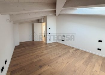 camera da letto - Attico Via F. Magellano, Creazzo - foto 28