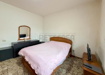 camera da letto - Trilocale Via F. Filzi, Creazzo - foto 9