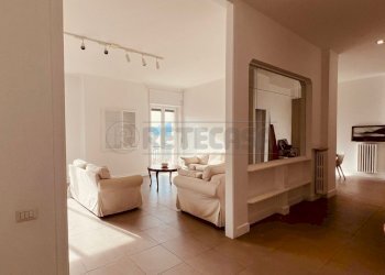 WhatsApp Image 2026-03-09 at 11.41.04.jpeg - Four-room apartment Lungomare Cristoforo Colombo 39, Salerno - photo 10