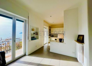 WhatsApp Image 2026-03-09 at 11.40.59 (2).jpeg - Four-room apartment Lungomare Cristoforo Colombo 39, Salerno - photo 12