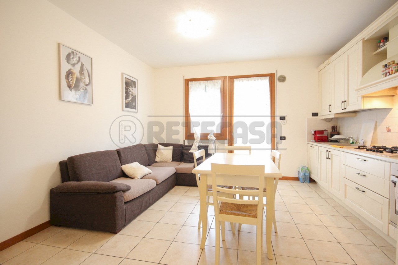 IMG_0015_edited.jpg - Trilocale Via Stradone, Torri di Quartesolo - foto 1