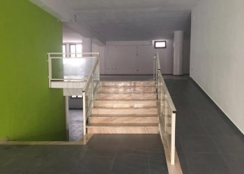 PHOTO-2019-10-15-15-46-19-1 - Copia.jpg - Locale Commerciale Mazara del Vallo - foto 8