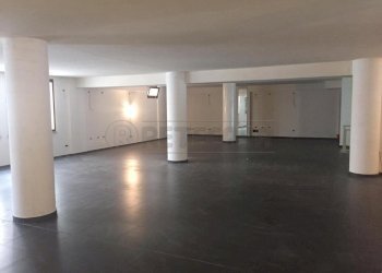 PHOTO-2019-10-15-15-46-21a.jpg - Locale Commerciale Mazara del Vallo - foto 16