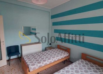 CAMERA 1 - Appartamento Via Eredi Farina 1, Pavia - foto 7