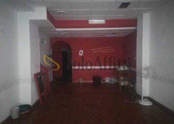 WhatsApp Image 2026-02-19 at 15.43.30.jpeg - Locale Commerciale Via del Mercato 10, Frascati - foto 13