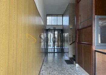 ANDRONE.JPG - Appartamento Corso Sebastopoli 2, Torino - foto 1