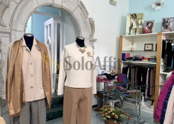 IMG_8248.jpg - Locale Commerciale Via Pretoria 117, Potenza - foto 4