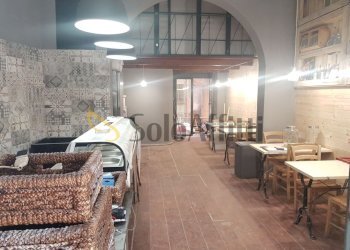 WhatsApp Image 2026-02-27 at 12.41.11 (1).jpeg - Locale Commerciale Via Vanasco 8, Catania - foto 1