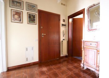 Ampio appartamento con garage in vendita a Capanno - Appartamento Via Berti 57, Capannori - foto 1