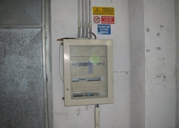 quadro elettrico - Commercial Premises Via Aurelia 76, Collesalvetti - photo 13