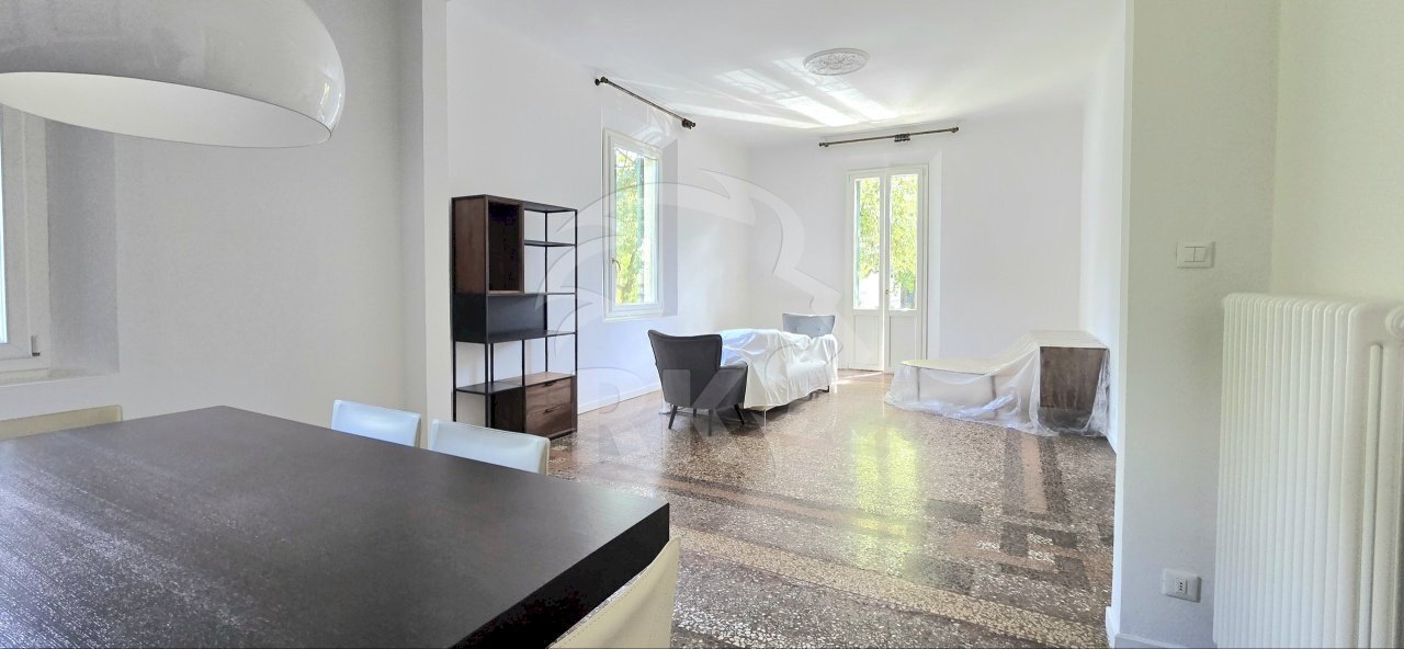 PENTALOCALE-IN AFFITTO-VIA GUINIZELLI - Appartamento Bologna - foto 1