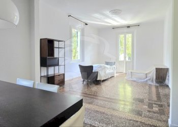 PENTALOCALE-IN AFFITTO-VIA GUINIZELLI - Appartamento Bologna - foto 1