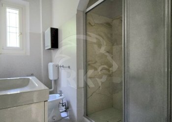 PENTALOCALE-IN AFFITTO-VIA GUINIZELLI - Appartamento Bologna - foto 24