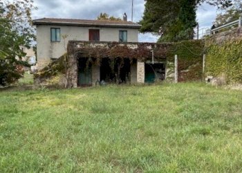 08 DI LEO IMMOBILIARE VENDE CASA DI CAMPAGNA CON T - Casale Carassai - foto 8