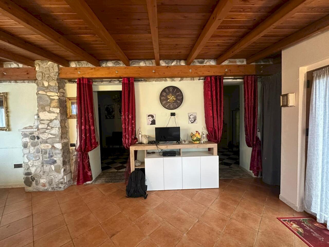 f1984c42-98f9-4c78-9f89-8a91851c783e.jpg - Apartment Via Serravalle 148, Luni - photo 3