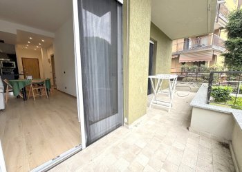 balcone - Trilocale Via Salvo D'Acquisto, Nerviano - foto 8