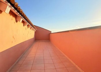 20.jpeg - Two-room apartment Floridia - photo 16