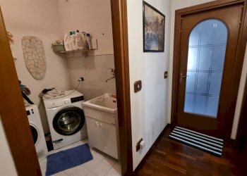 20250402_173804.jpg - Trilocale Strada Val Parma 228, Parma - foto 12