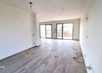 20231108_084122.jpg - Villa Trifamiliare Strada Pilastrello 14, Parma - foto 1