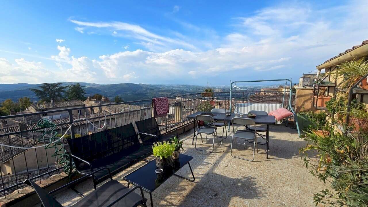 terrazzo (6).jpg - Appartamento Via del Forno 6, Todi - foto 1