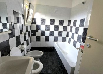 bagno (2).jpg - Appartamento Via del Forno 6, Todi - foto 26