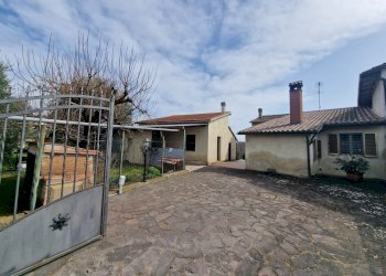 2e10ca91-14ca-4224-b72d-4f515e9399e5.jpg - Porzione di casa Via Valle Molina, Montecastrilli - foto 2