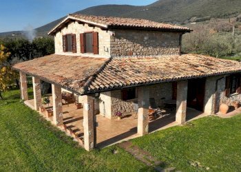 casale in pietra (2).jpg - Casale Via Madonna del Piano 2, Montecchio - photo 3