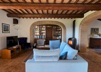 zona giorno (2).jpg - Casale Via Madonna del Piano 2, Montecchio - photo 14