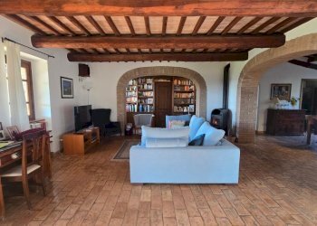 zona giorno (6).jpg - Casale Via Madonna del Piano 2, Montecchio - photo 15