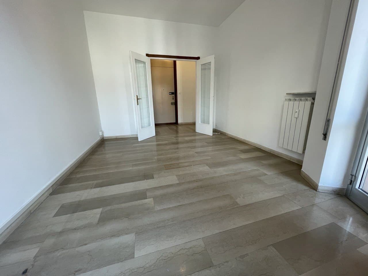 SALOTTO  AFFITTO APPARTAMENTO VIA BARBARESCHI SAMP - Appartamento Via Gaetano Barbareschi 205, Genova (zona San Teodoro) - foto 3