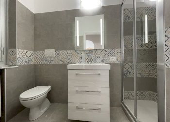BAGNO  AFFITTO APPARTAMENTO VIA BARBARESCHI SAMPIE - Appartamento Via Gaetano Barbareschi 205, Genova (zona San Teodoro) - foto 2
