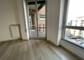 SALOTTO  AFFITTO APPARTAMENTO VIA BARBARESCHI SAMP - Appartamento Via Gaetano Barbareschi 205, Genova (zona San Teodoro) - foto 17