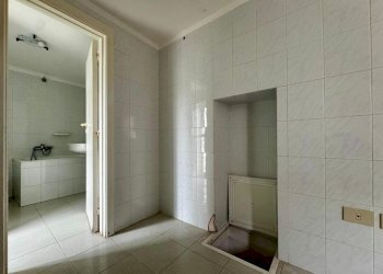 WhatsApp Image 2025-11-28 at 13.03.42.jpeg - Quadrilocale Via Padre Serafino Tamborrino, Ostuni - foto 15