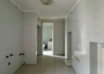 WhatsApp Image 2025-11-28 at 13.03.41 (8).jpeg - Quadrilocale Via Padre Serafino Tamborrino, Ostuni - foto 16