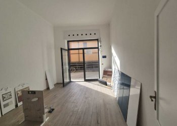 WhatsApp Image 2026-03-06 at 10.04.30 (5).jpeg - Locale Commerciale Via Nazionale 183, Sestri Levante - foto 5