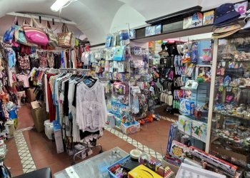 20250729_120319.jpg - Locale Commerciale Via Antonio Gramsci 37, Alassio - foto 5