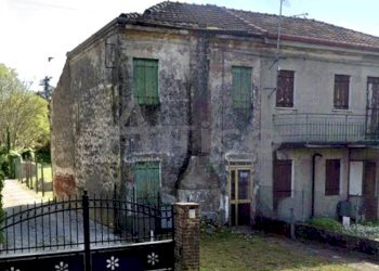 IMG_9662.jpeg - Casa indipendente Via XXV Aprile 118, Pontecchio Polesine - foto 1