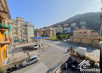 VISTA CAMERA DA LETTO - Trilocale Via Michelangelo 18, Borghetto Santo Spirito - foto 3