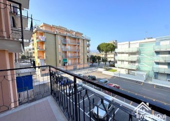 TERRAZZO SOGGIORNO - Trilocale Via Michelangelo 18, Borghetto Santo Spirito - foto 12