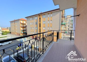 CAMERA MATRIMONIALE - Trilocale Via Michelangelo 18, Borghetto Santo Spirito - foto 23