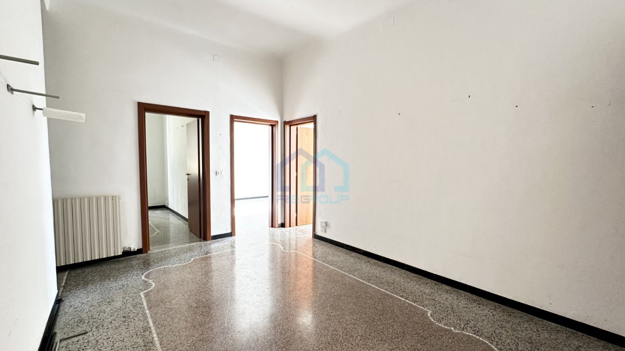 INGRESSO - Quadrilocale Via Nicola Bartoli 4, Savona - foto 2