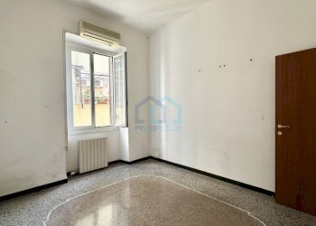 CAMERA - Quadrilocale Via Nicola Bartoli 4, Savona - foto 11