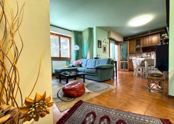 sala - Quadrilocale Via del Bisenzio, Vernio - foto 1