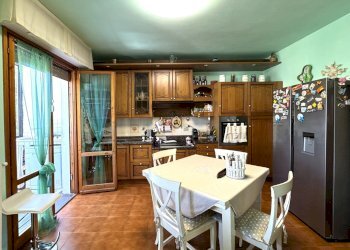 cucina - Quadrilocale Via del Bisenzio, Vernio - foto 4