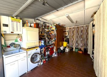 garage - Quadrilocale Via del Bisenzio, Vernio - foto 13