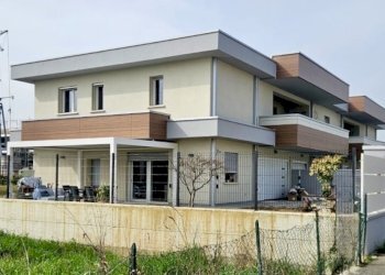 e99fb299-3606-4f97-a6c0-54b48e54303b.jpg - Four-room apartment Via Donatori di Sangue SNC, Torbole Casaglia - photo 3