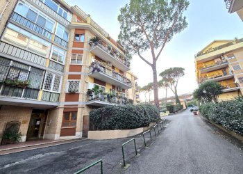 22a.jpg - Bilocale Via Francesco Cocco Ortu 120, Roma - foto 1